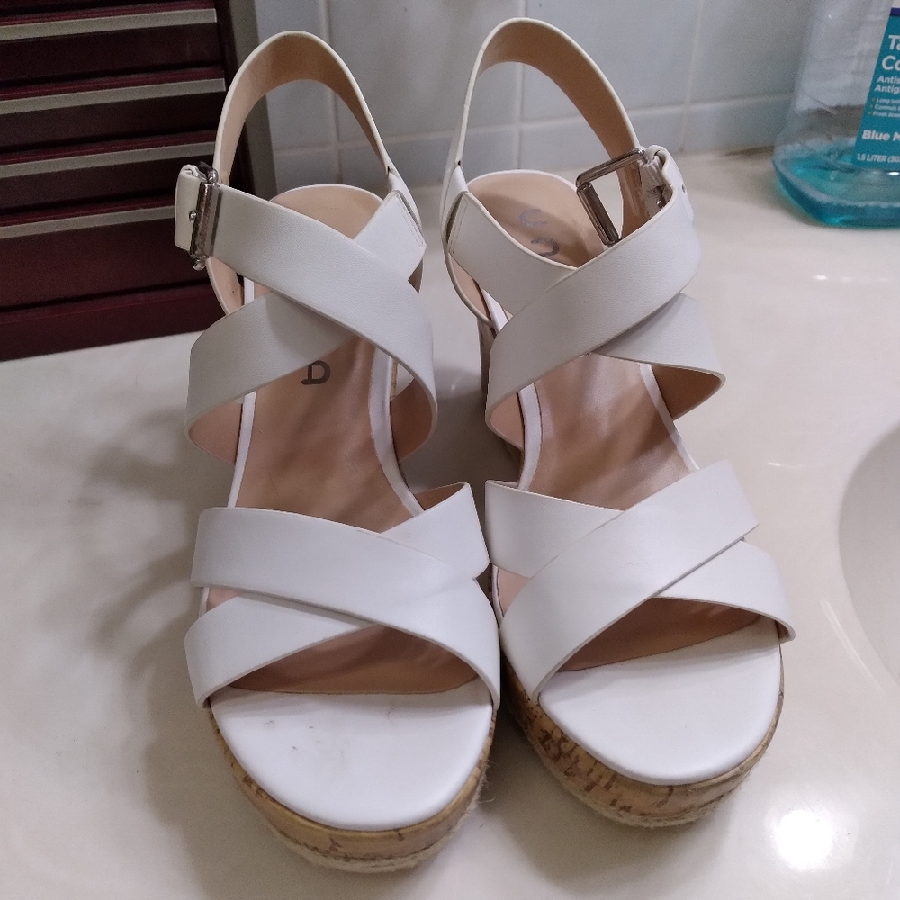 White Wedges 7.5